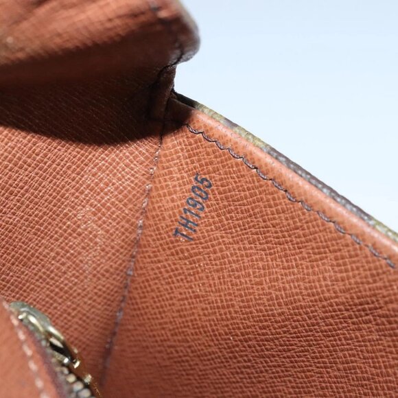 LOUIS VUITTON Monogram Saint Cloud GM Shoulder Bag - Picture 13 of 15